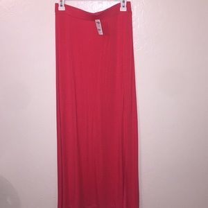 Long maxi skirt